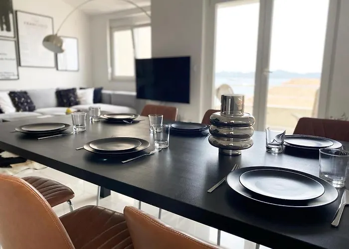 Apartment Beachfront Petar