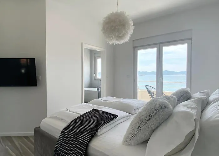 Apartment Beachfront Petar